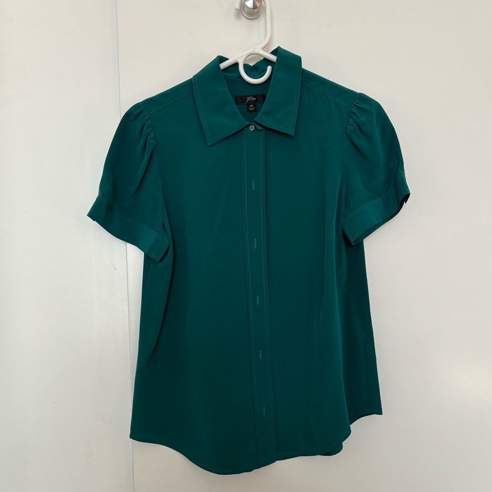 Jcrew green button up blouse size XS